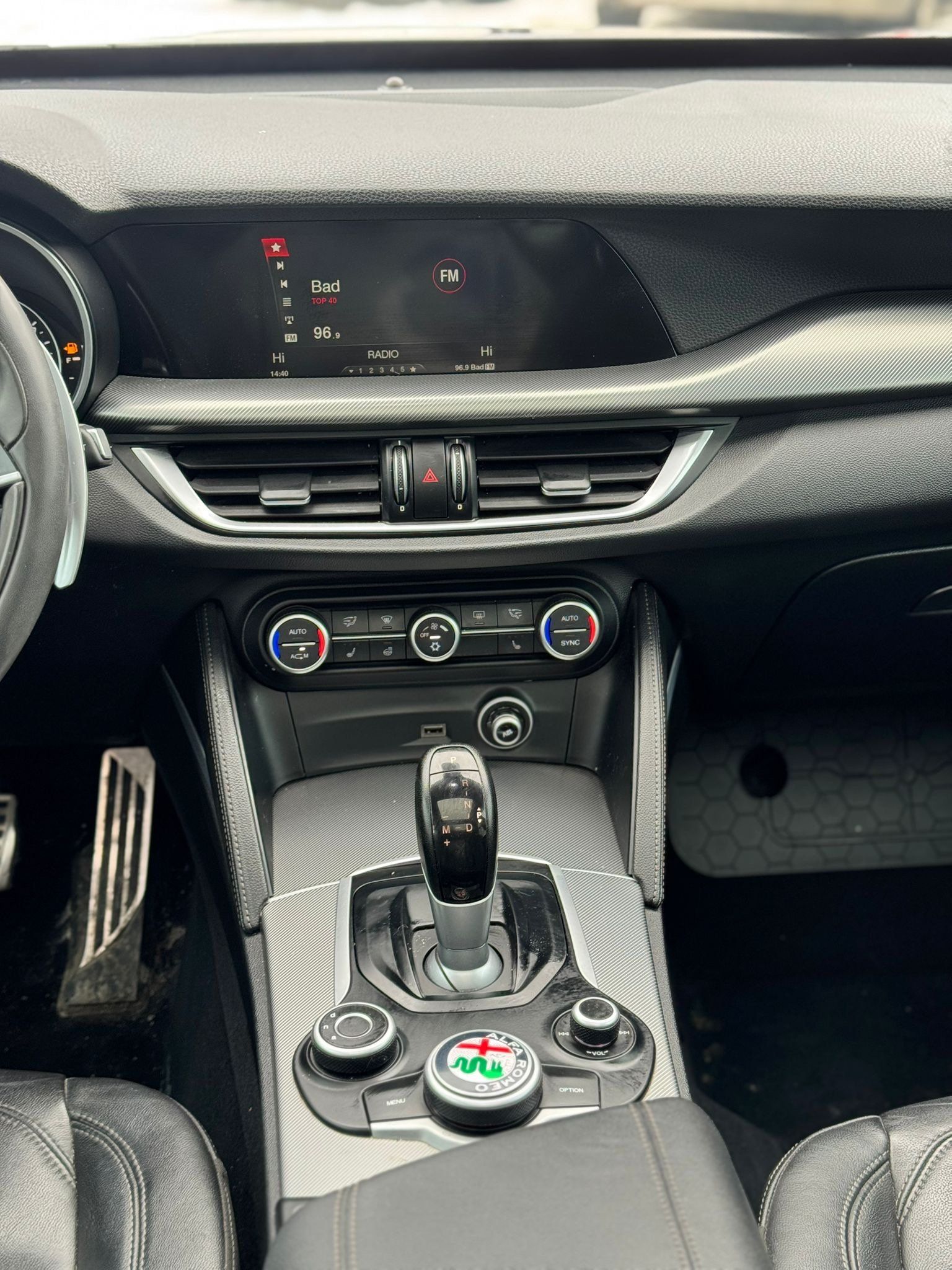 Alfa Romeo Stelvio 2018 - Thumbnail 3