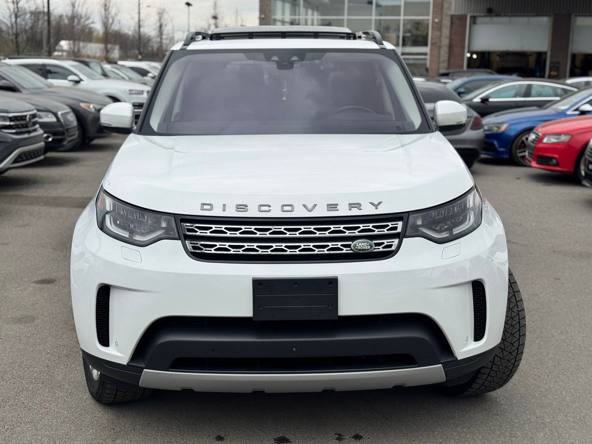 Land Rover Discovery 2018 - Thumbnail 2