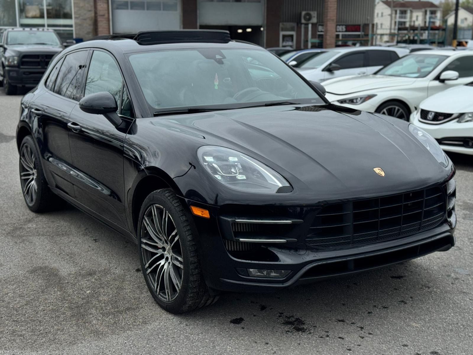 Porsche Macan 2017 - Thumbnail 1