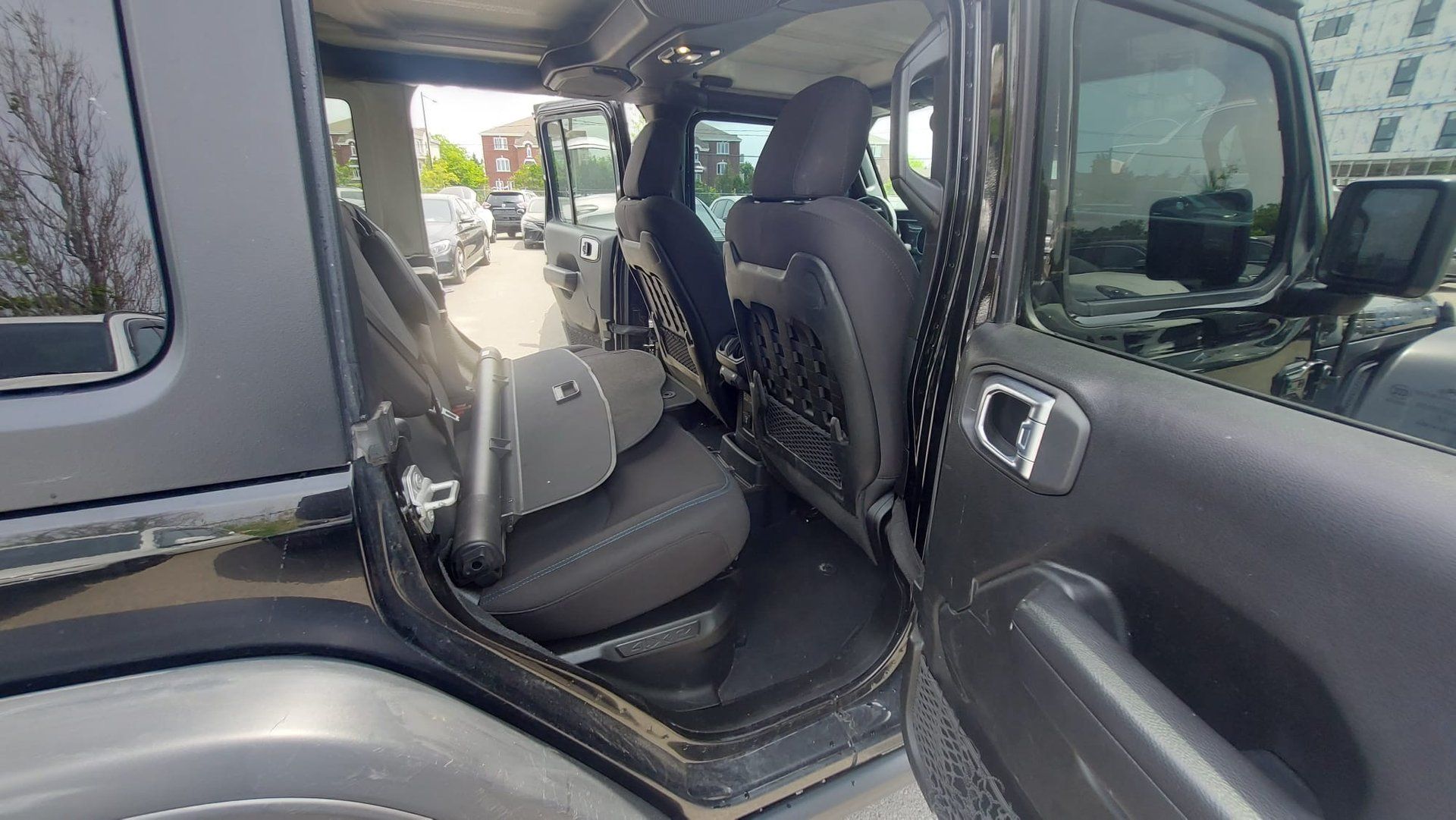Jeep Wrangler 4xe 2022 - Thumbnail 11