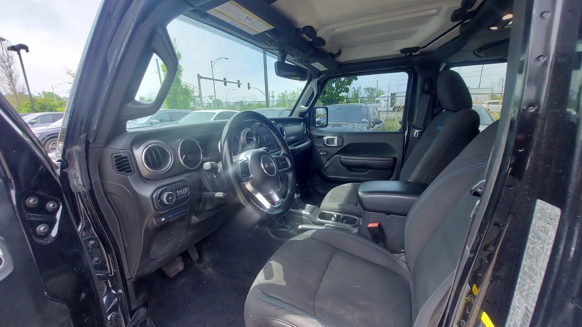 Jeep Wrangler 4xe 2022 - Thumbnail 7