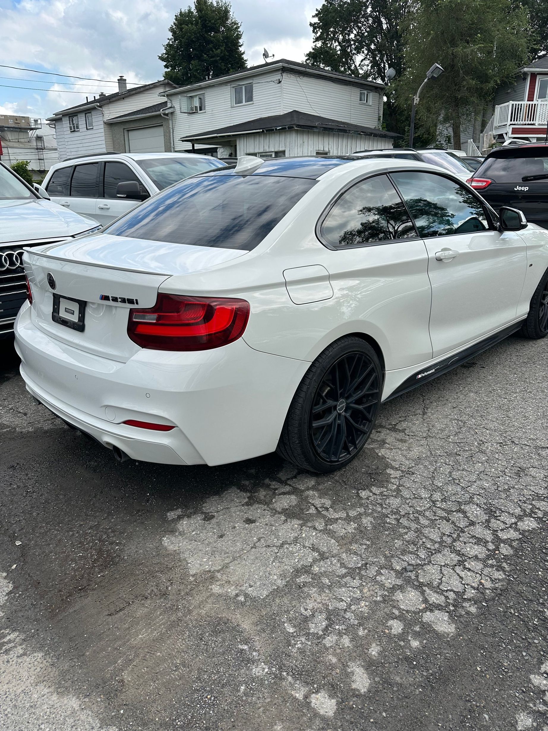 BMW M235i 2015 - Thumbnail 12