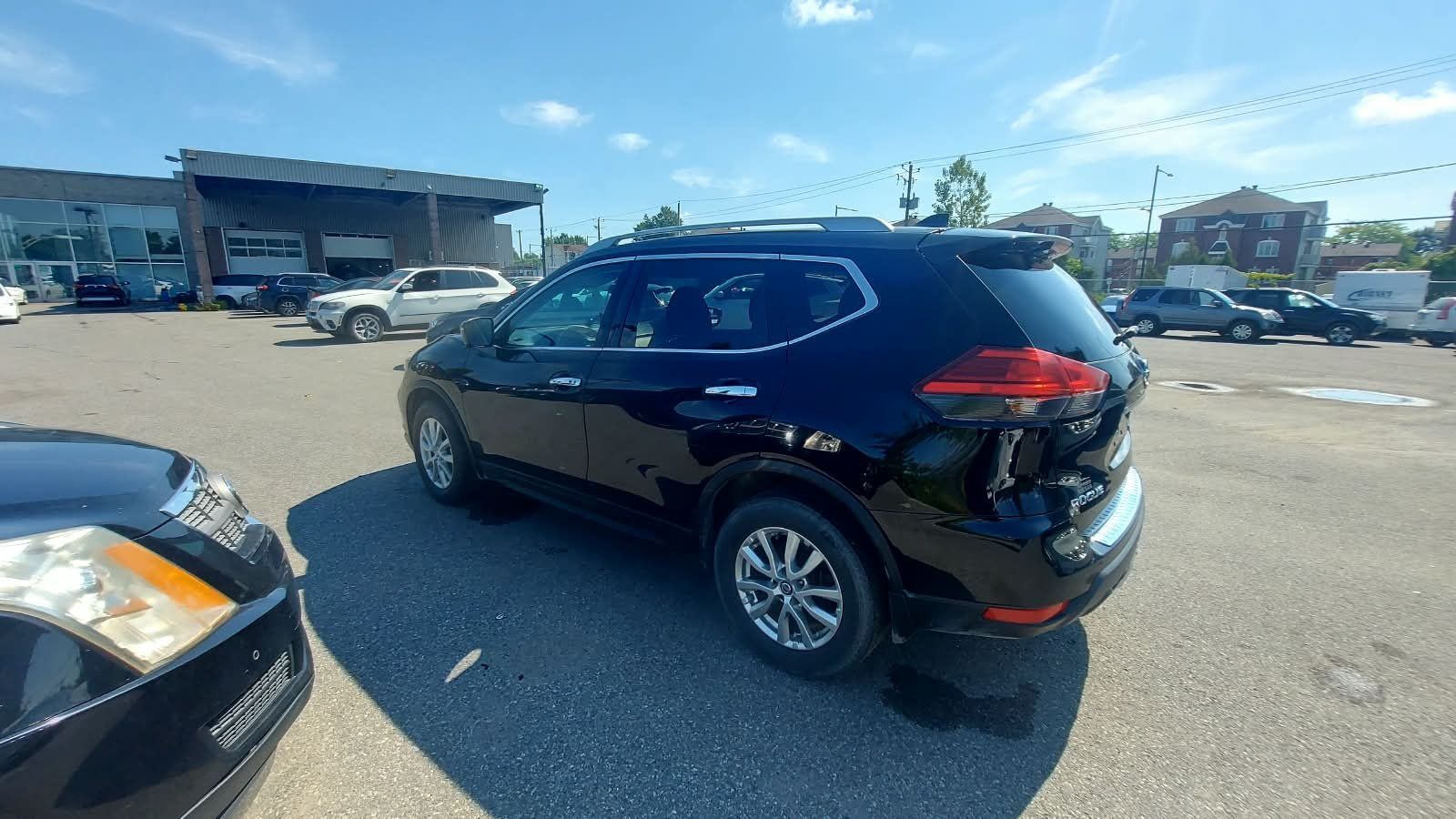 Nissan Rogue 2017 - Thumbnail 3