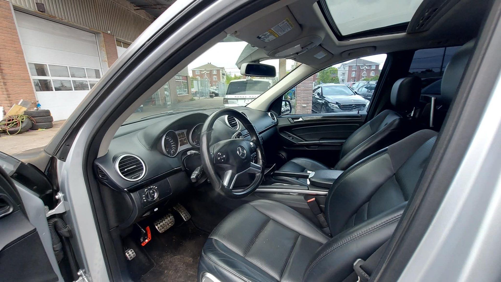 Mercedes-Benz ML 63 AMG 2010 - Thumbnail 12