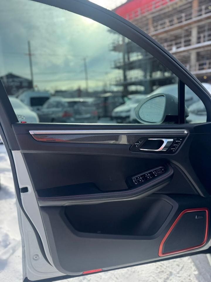 Porsche Macan 2017 - Image 12