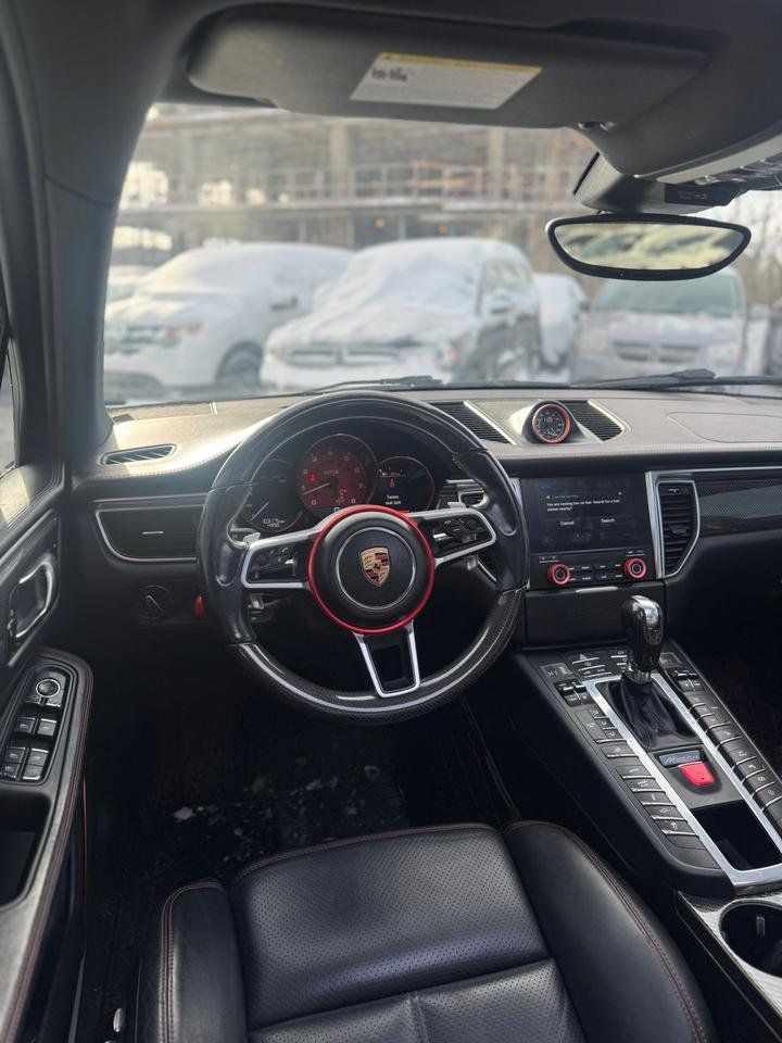 Porsche Macan 2017 - Image 13