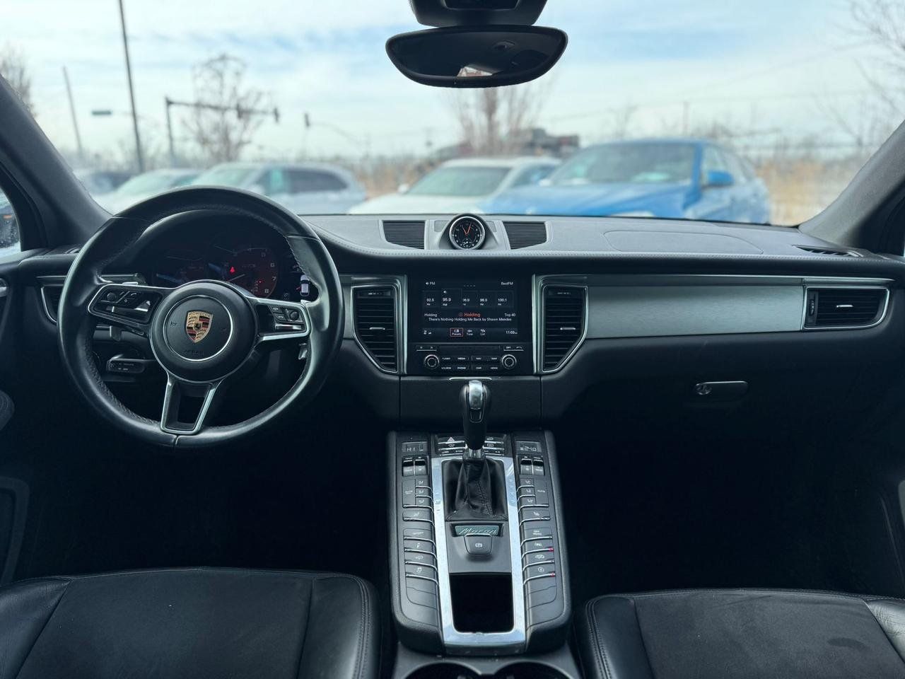 Porsche Macan 2017 - Image 14