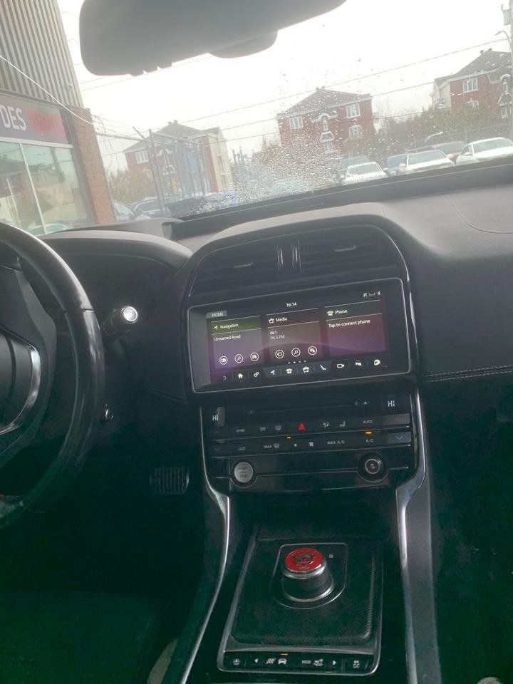 Jaguar XE 2018 - Image 8