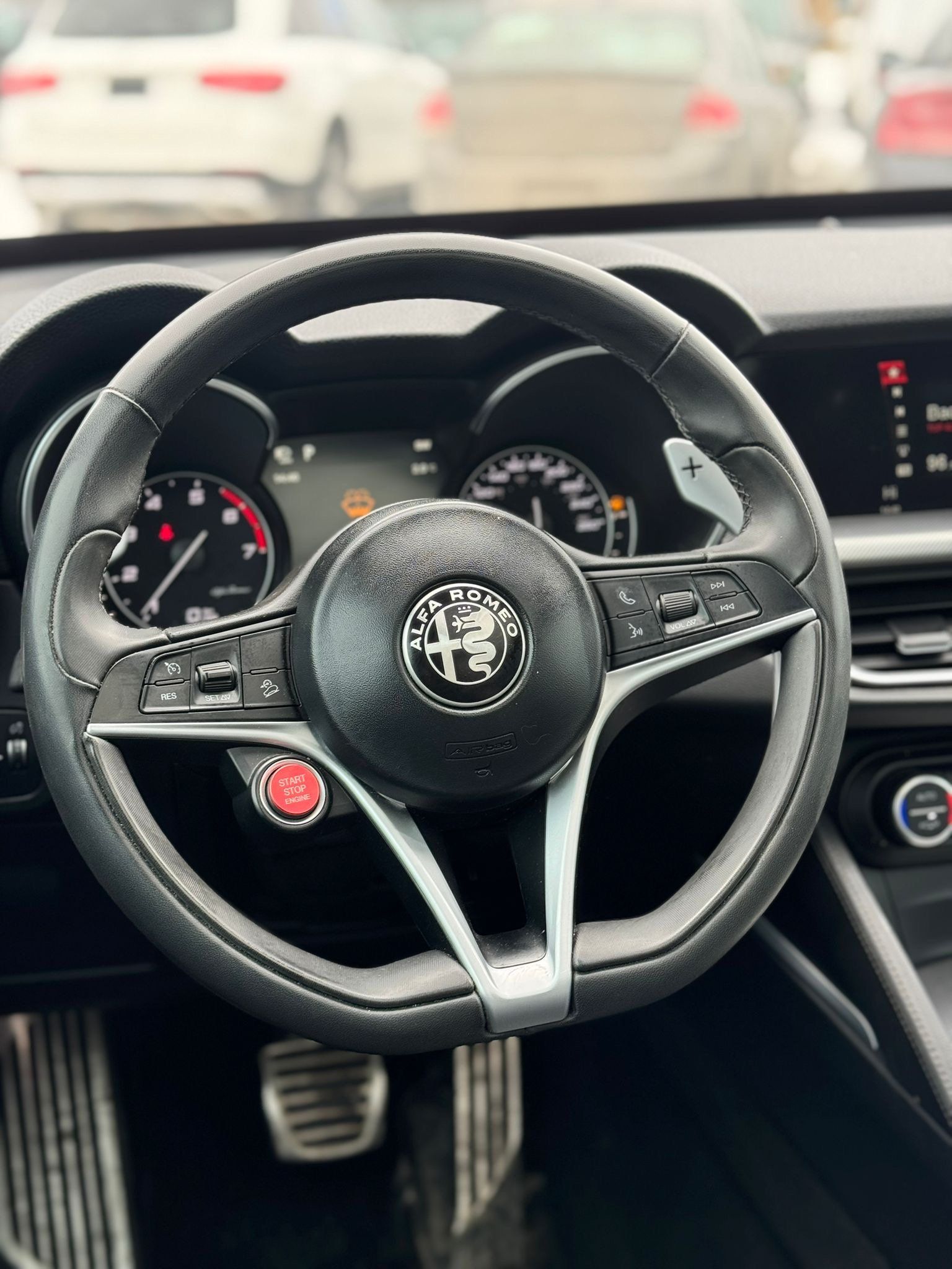 Alfa Romeo Stelvio 2018 - Image 11