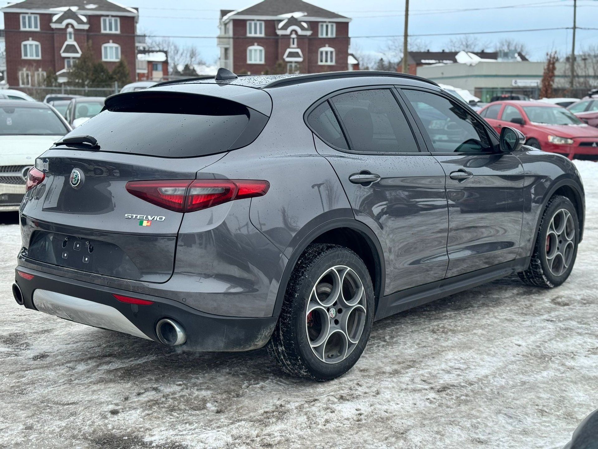 Alfa Romeo Stelvio 2018 - Image 8
