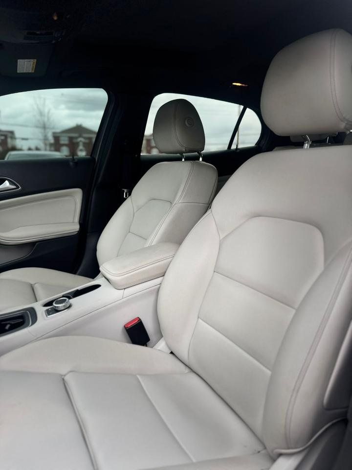 Mercedes-Benz Benz GLA 2019 - Image 13