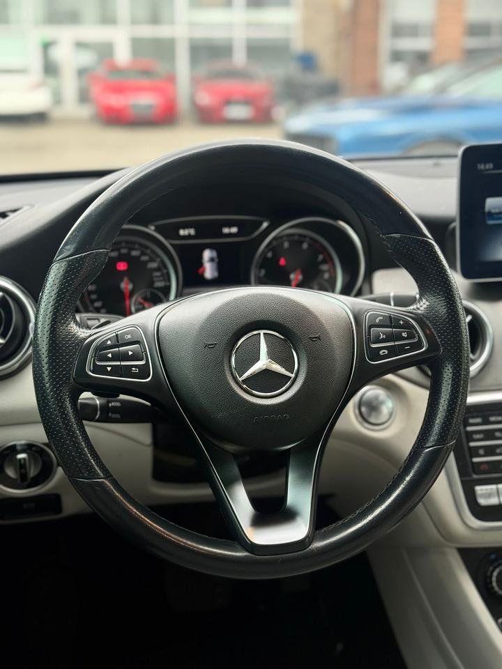 Mercedes-Benz Benz GLA 2019 - Image 15
