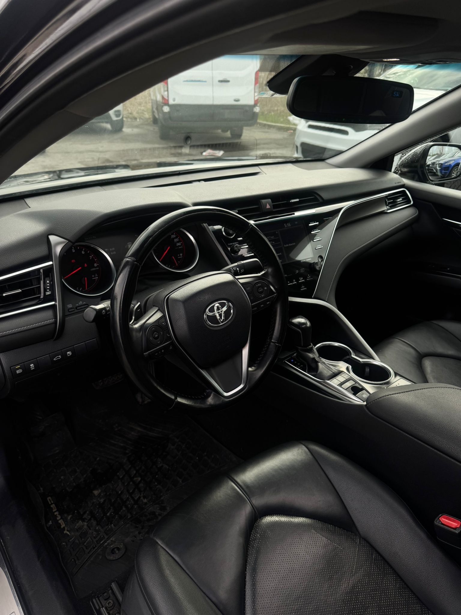 Toyota Camry 2018 - Image 14
