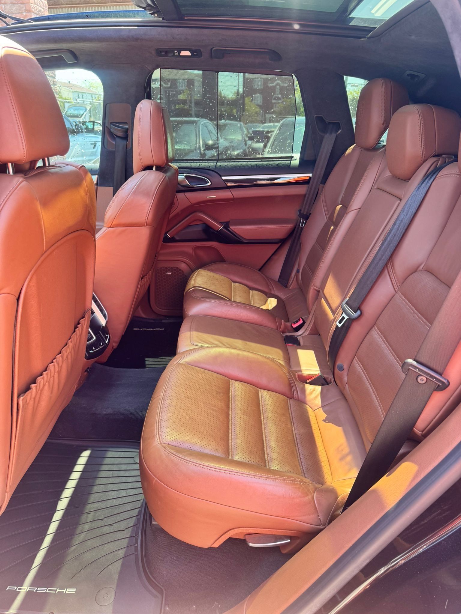 Porsche Cayenne 2016 - Image 11