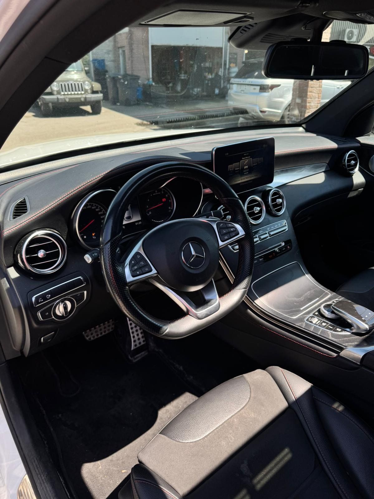 Mercedes-Benz AMG GLC 43 Coupe 2018 - Image 12
