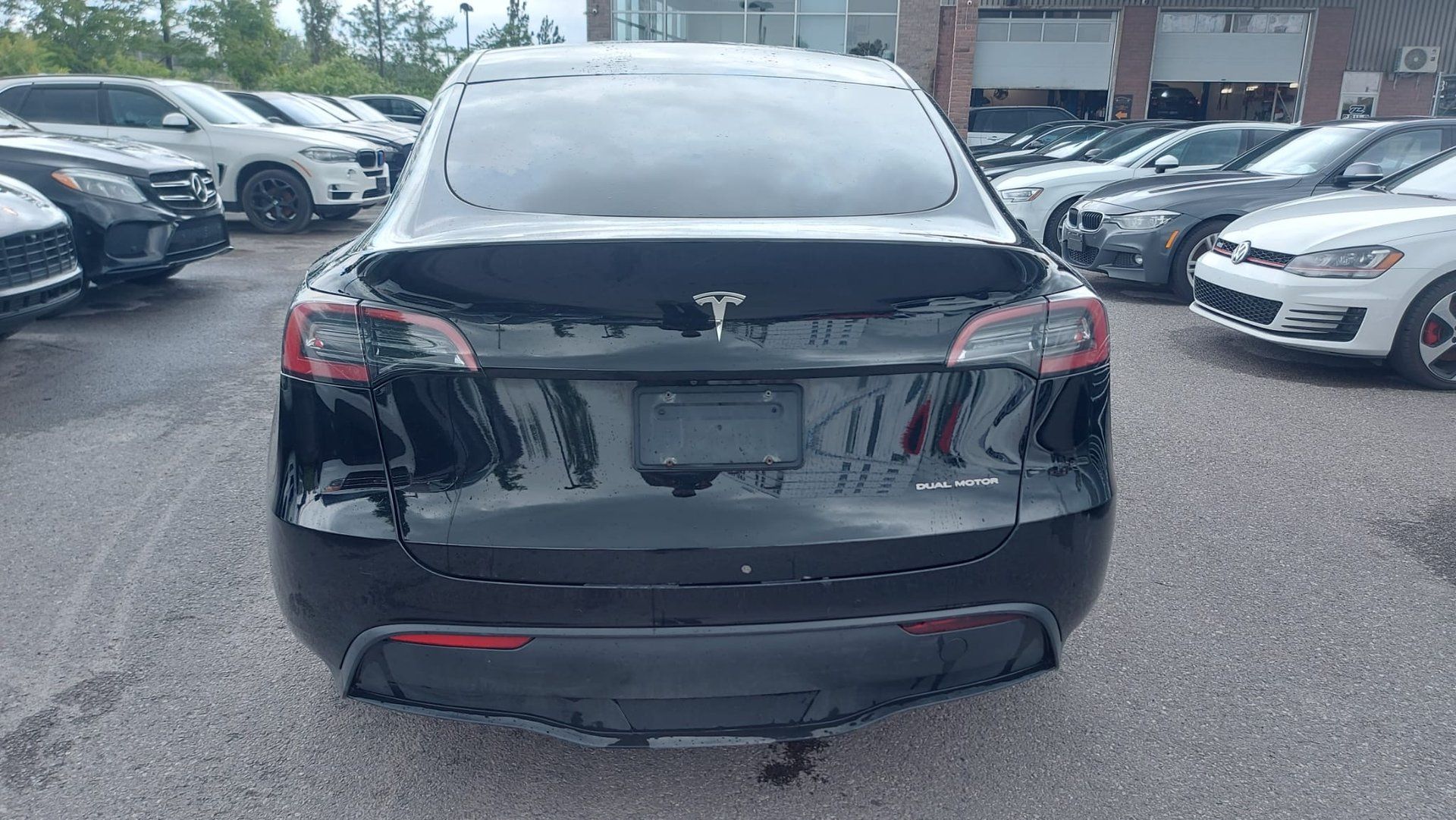Tesla Model Y 2021 - Image 4