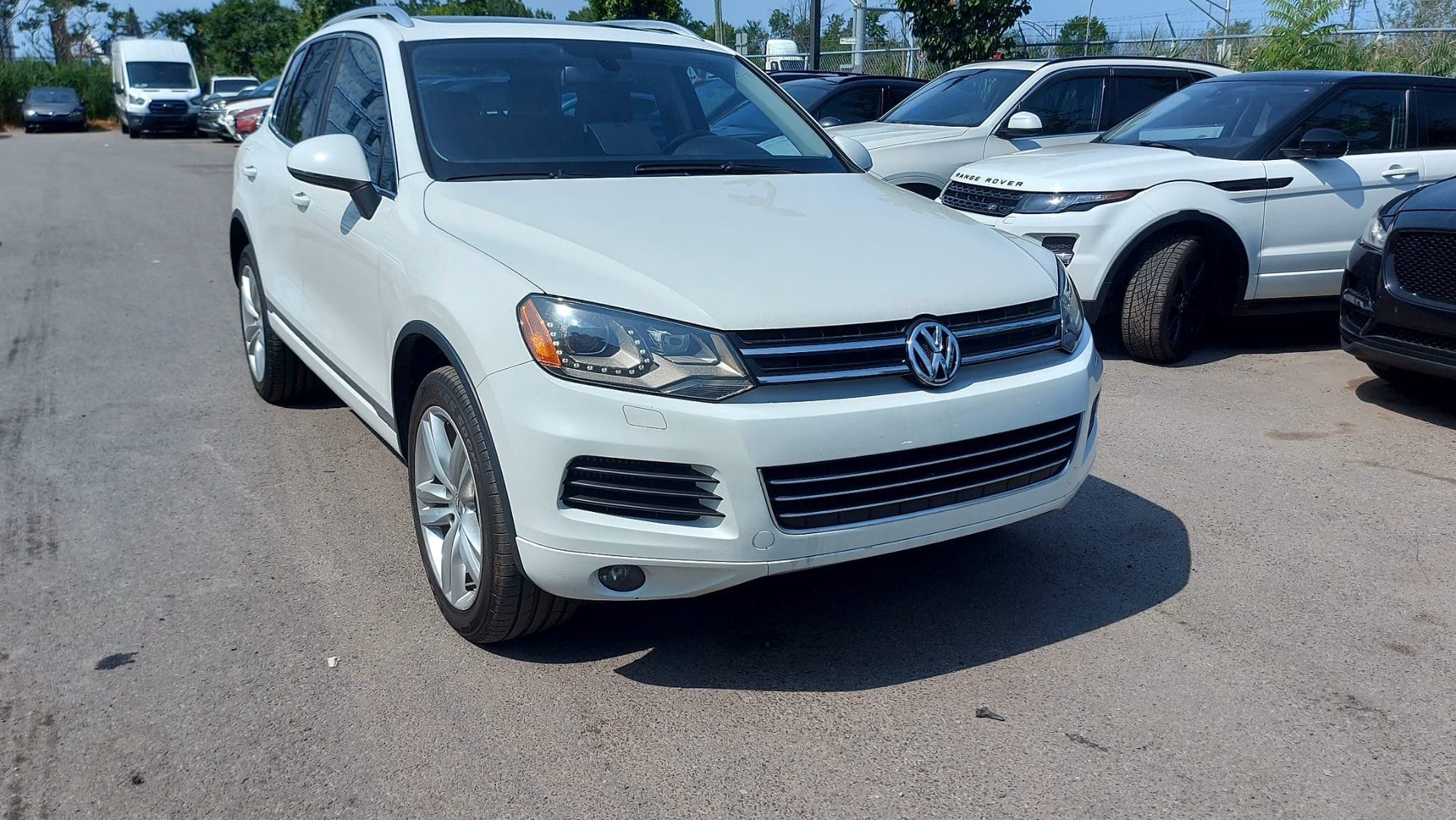 Volkswagen Touareg 2014 - Image 1