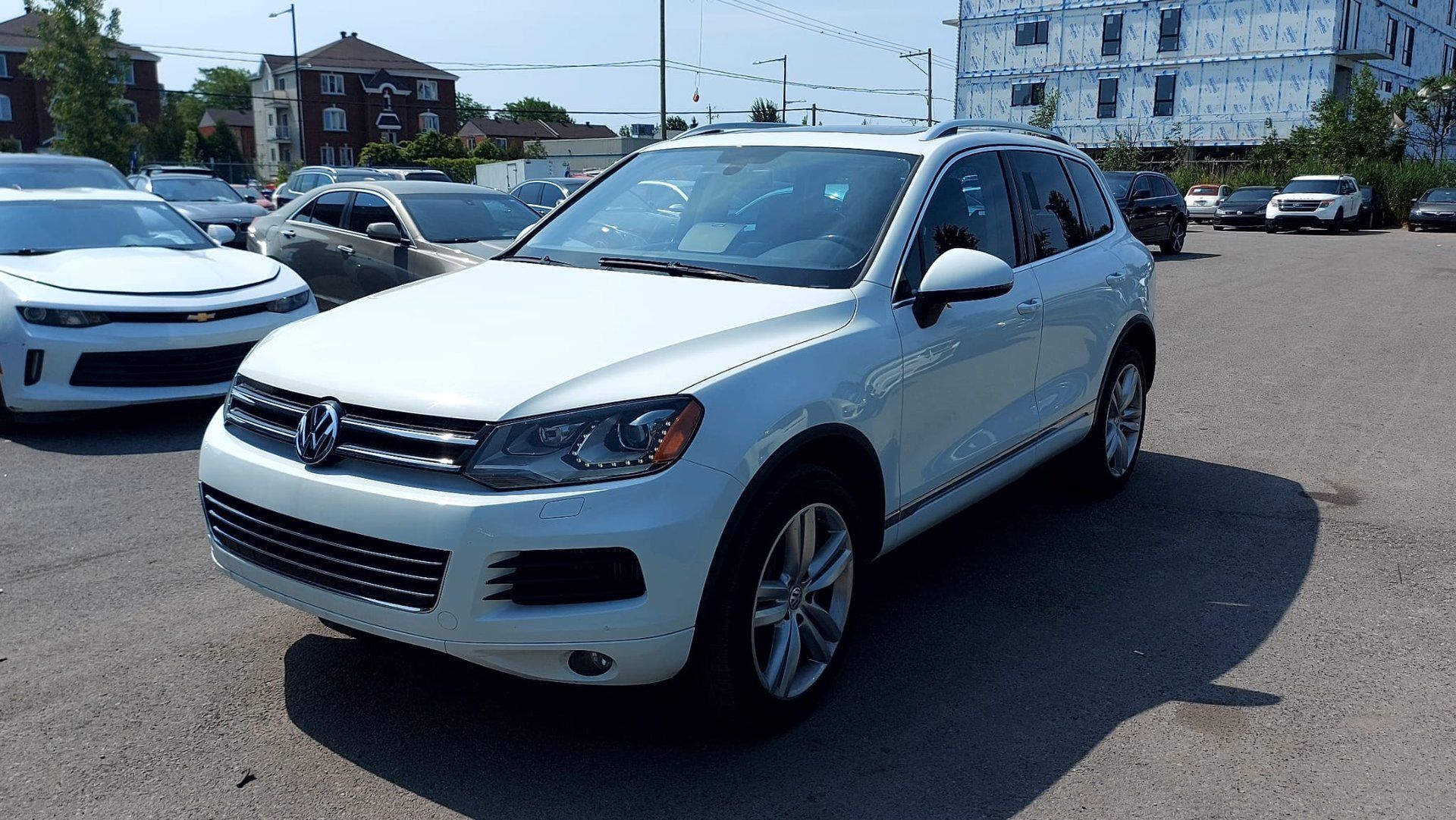 Volkswagen Touareg 2014 - Image 2