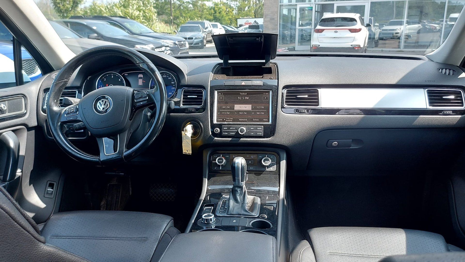 Volkswagen Touareg 2014 - Image 8