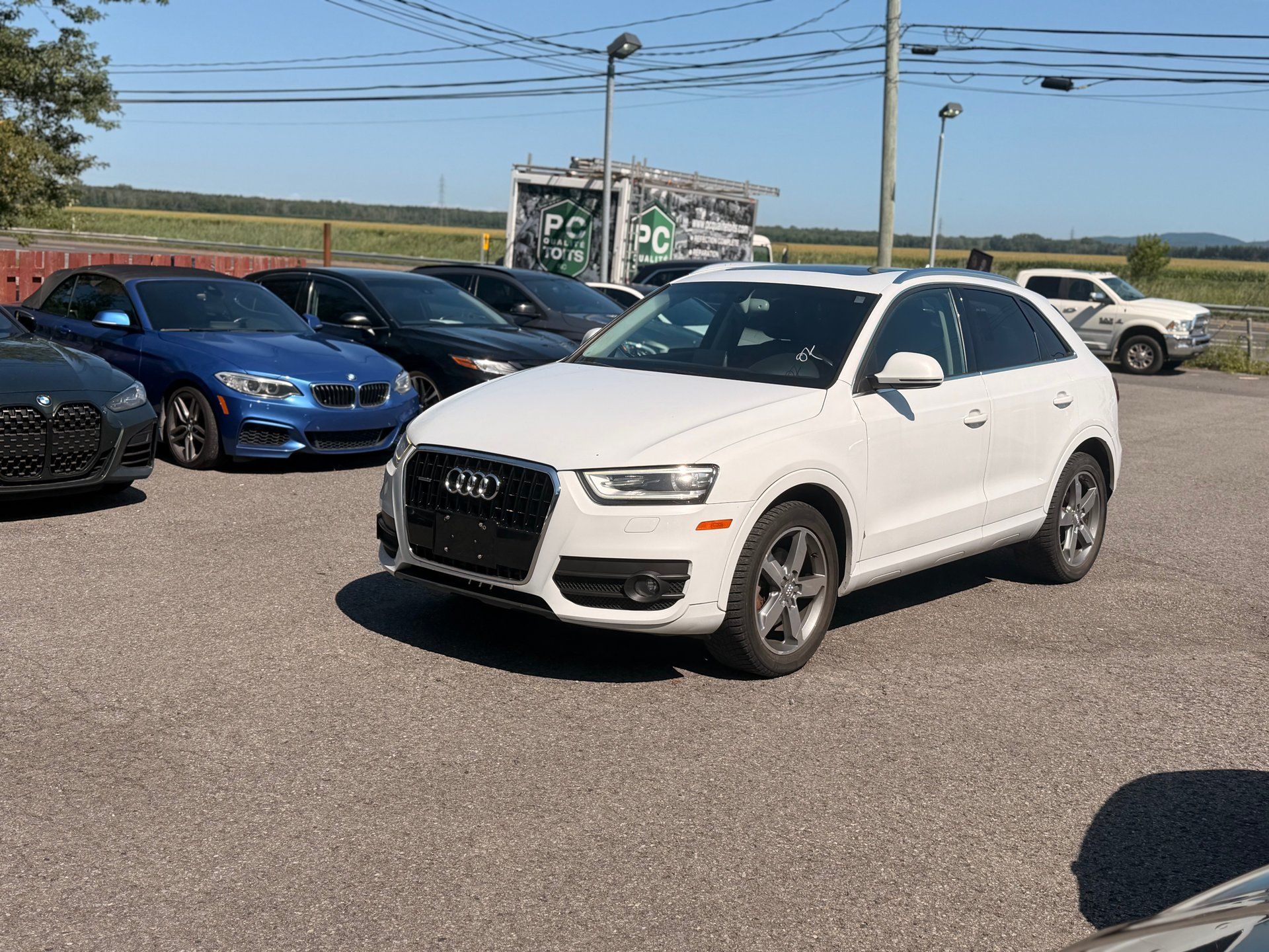 Audi Q3 2015 - Image 1