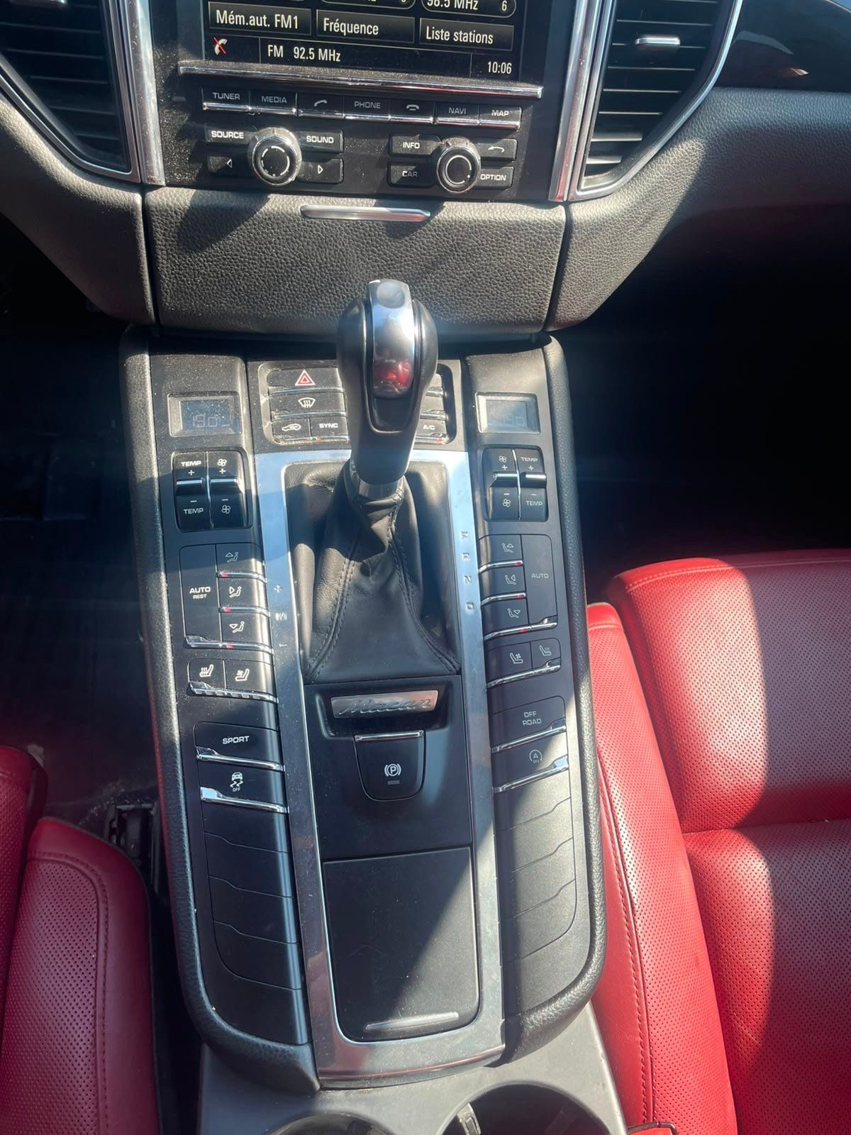 Porsche Macan 2016 - Image 9 