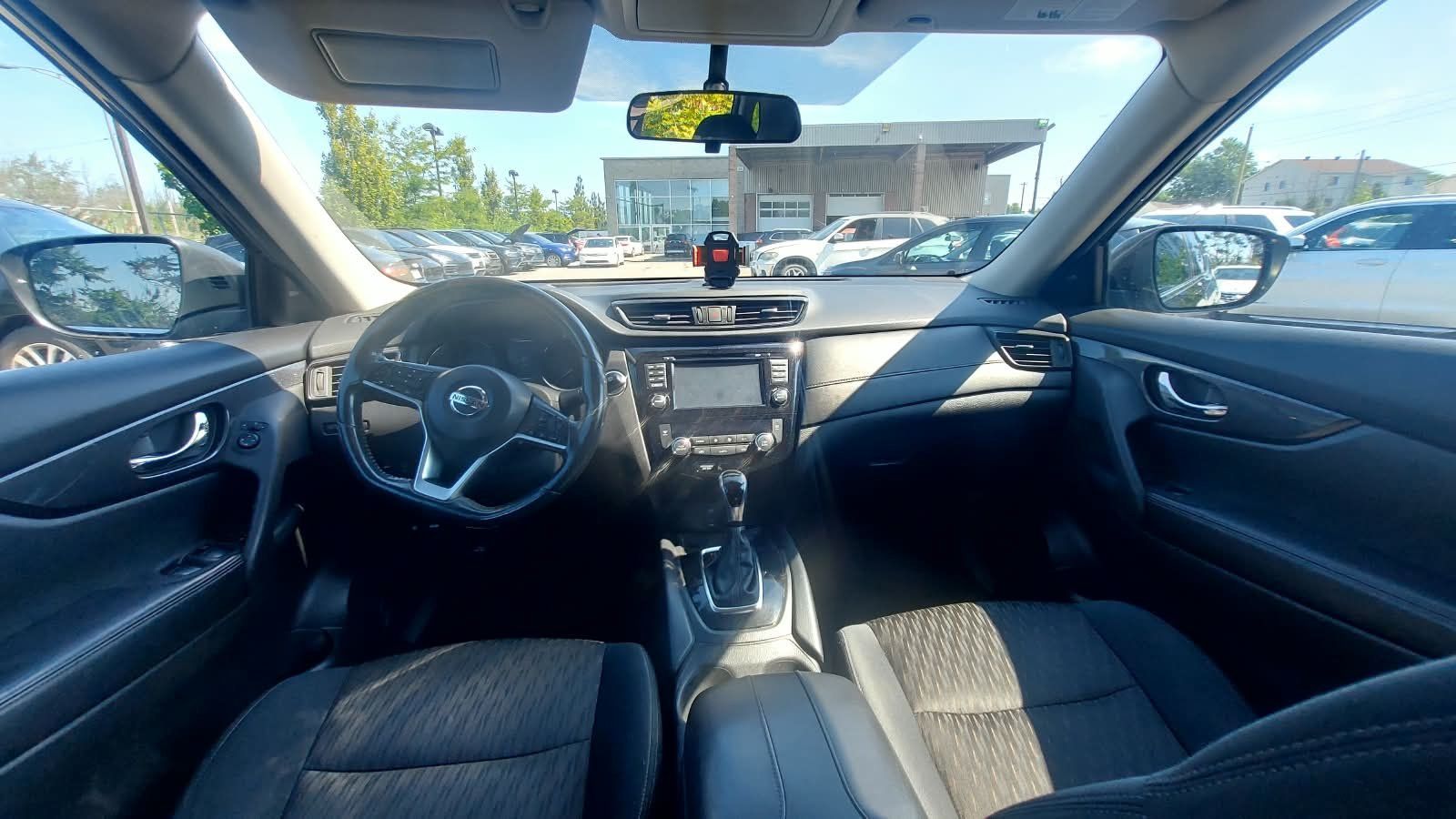 Nissan Rogue 2017 - Image 10