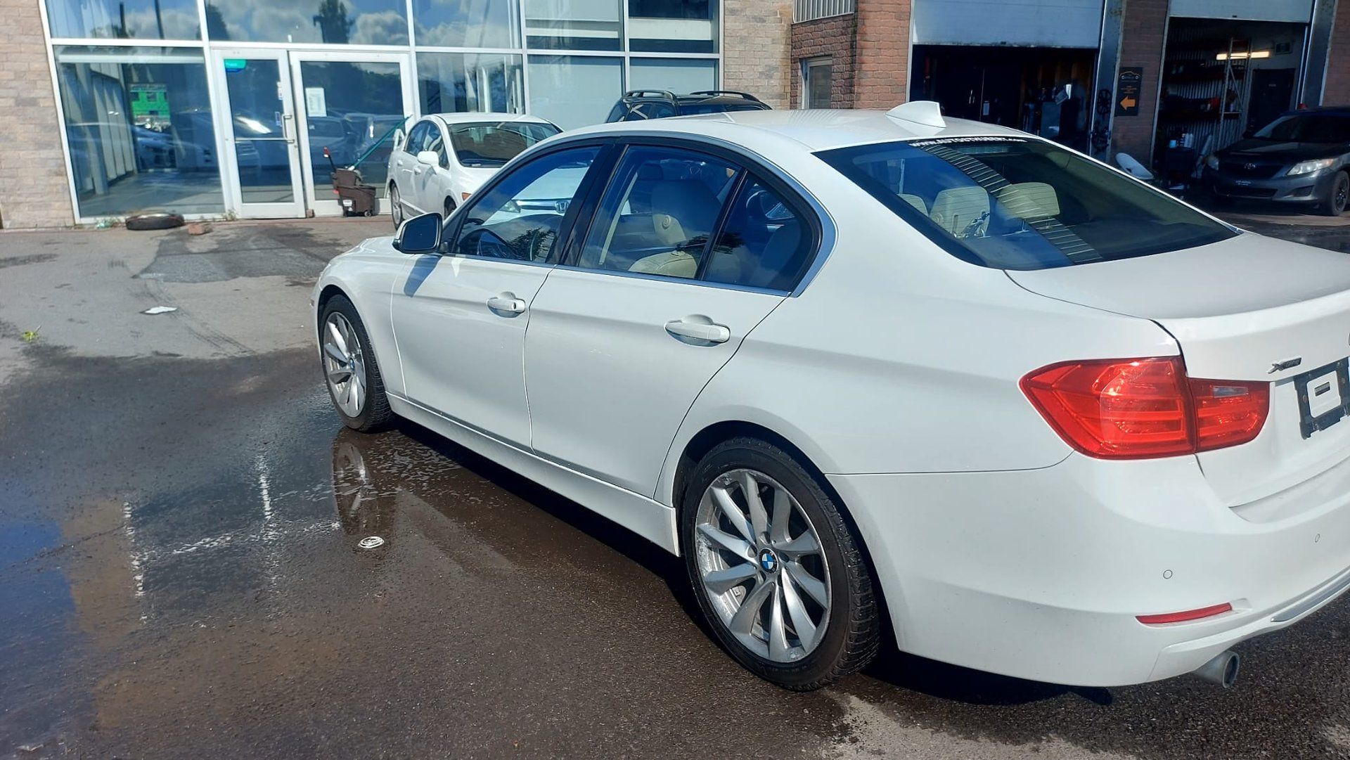 BMW 3 Series 2014 - Image 4