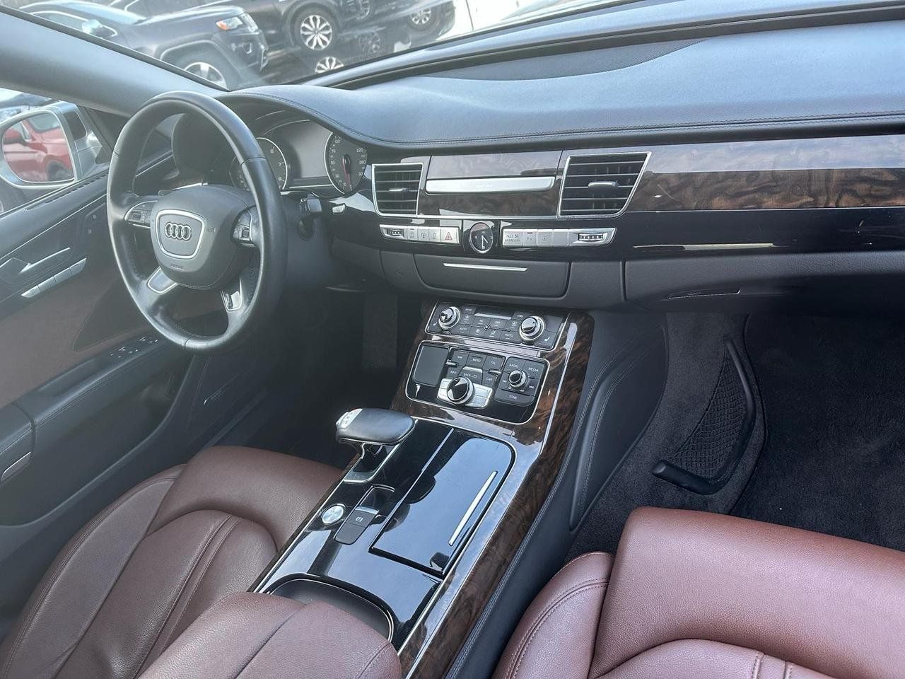 Audi A8 2013 - Image 12 