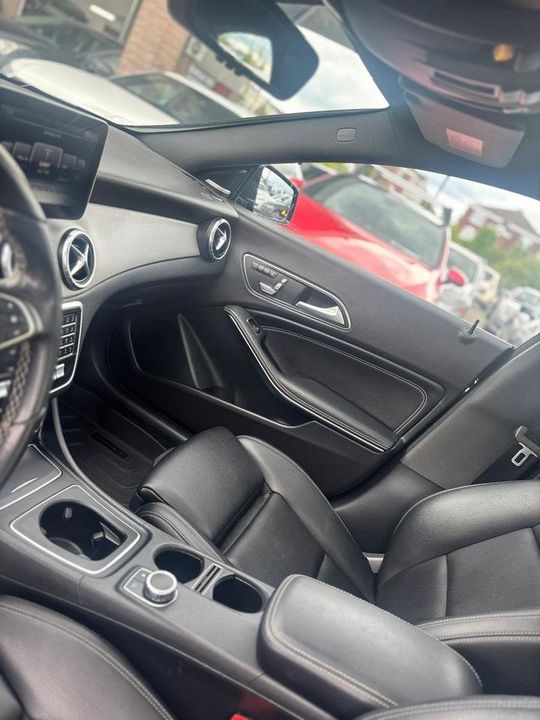 Mercedes-Benz Benz CLA Class 2018 - Image 11