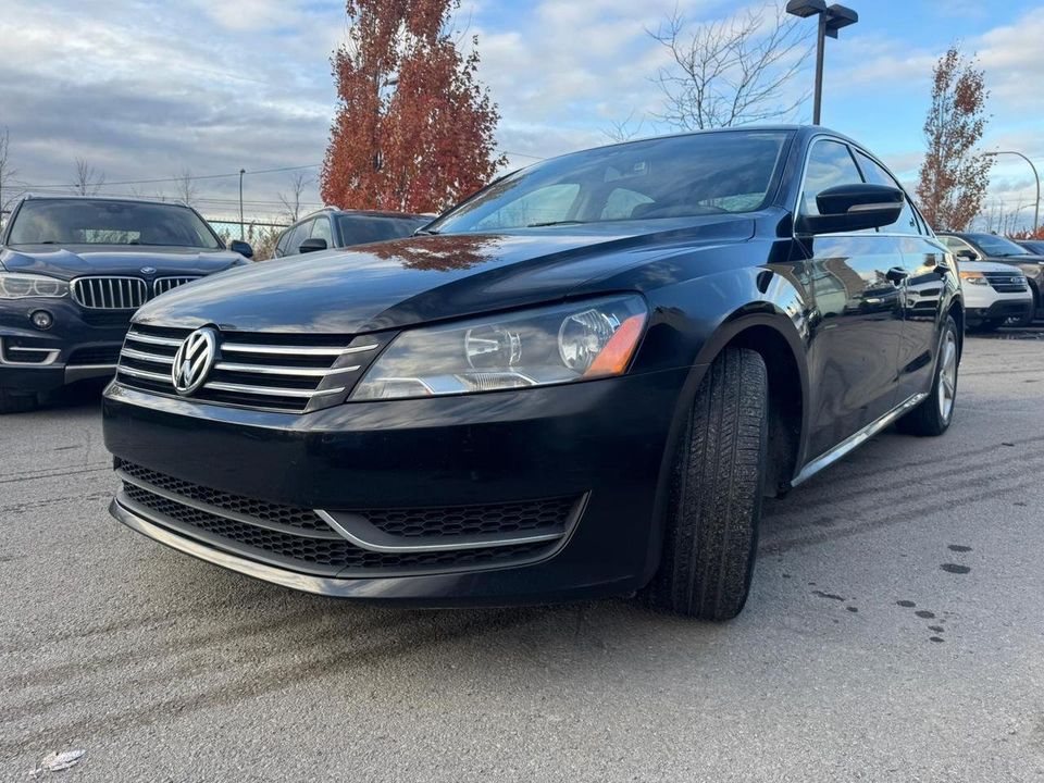 Volkswagen Passat 2013 - Image 2