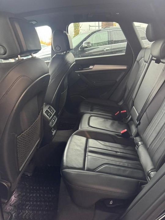 Audi Q5 2018 - Image 12