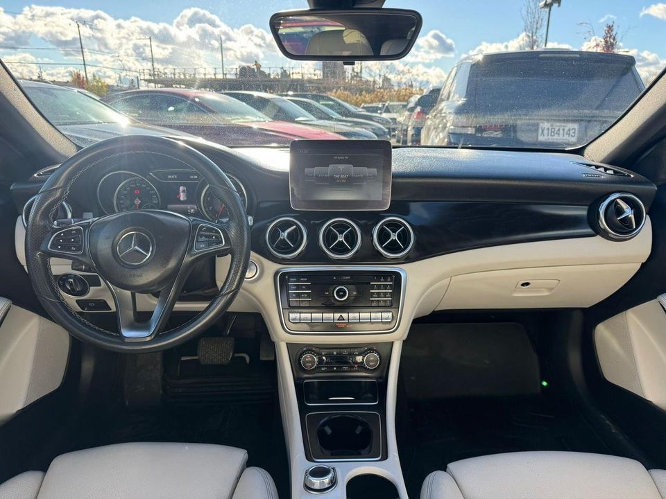 Mercedes-Benz Benz GLA 2018 - Image 9