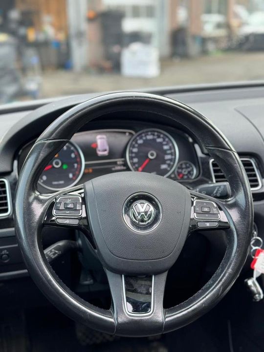 Volkswagen Touareg 2016 - Image 4