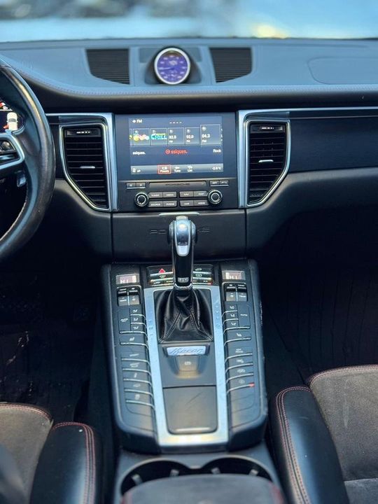 Porsche Macan 2017 - Image 11