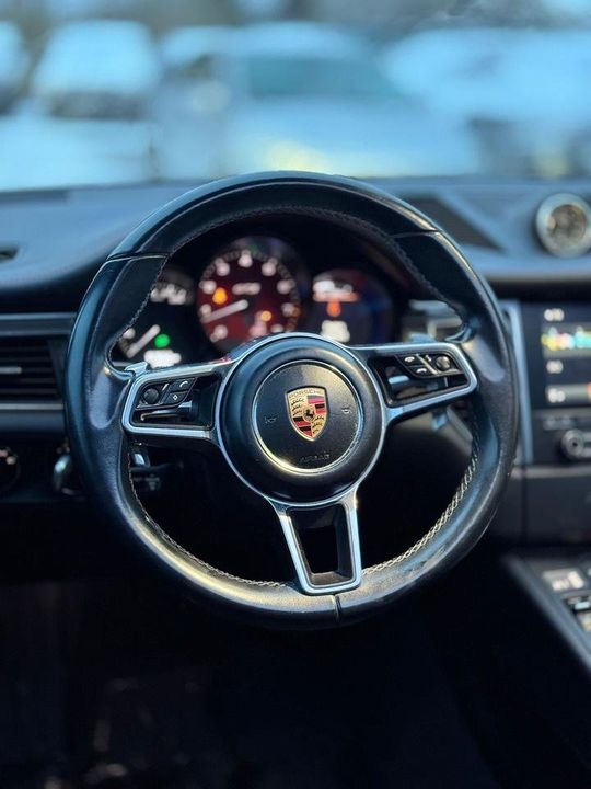 Porsche Macan 2017 - Image 8