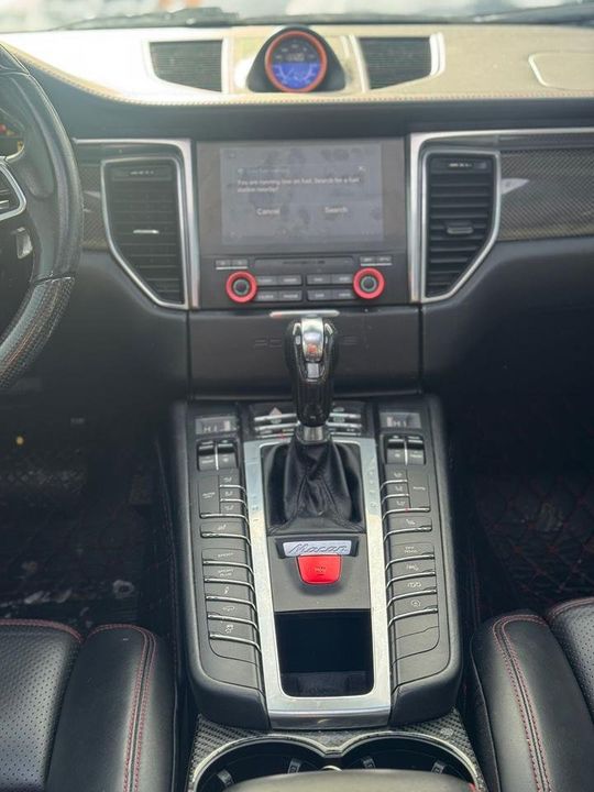Porsche Macan 2017 - Image 9