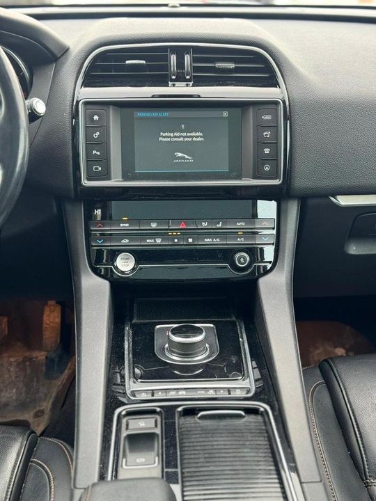 Jaguar F Pace 2018 - Image 7