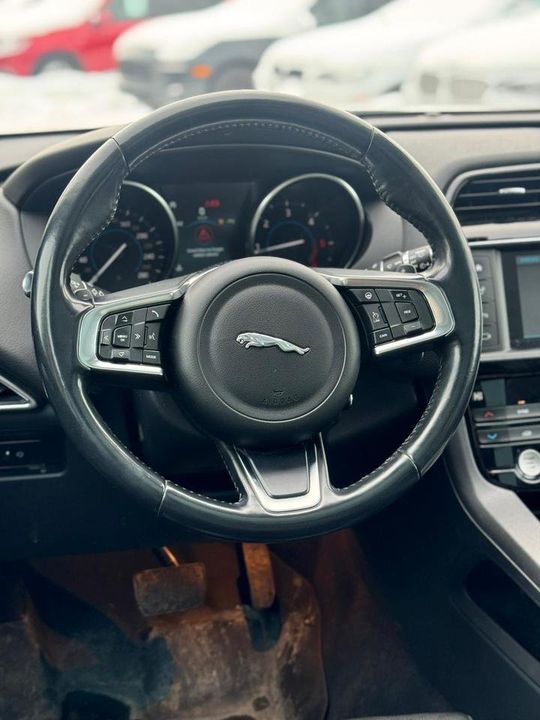Jaguar F Pace 2018 - Image 9