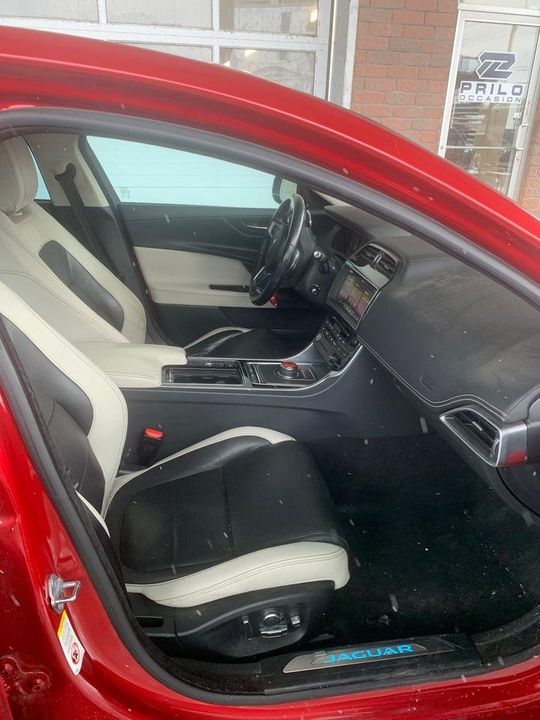 Jaguar XE 2018 - Image 6