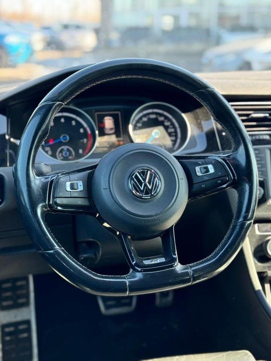 Volkswagen Golf R 2016 - Image 12