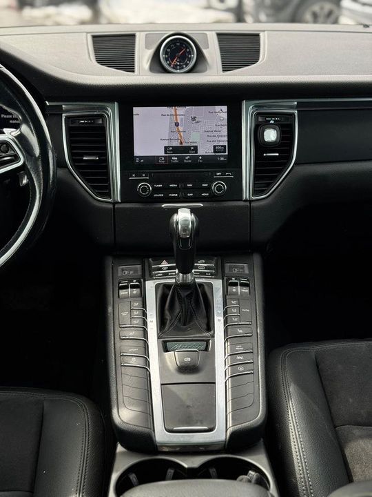 Porsche Macan 2017 - Image 10