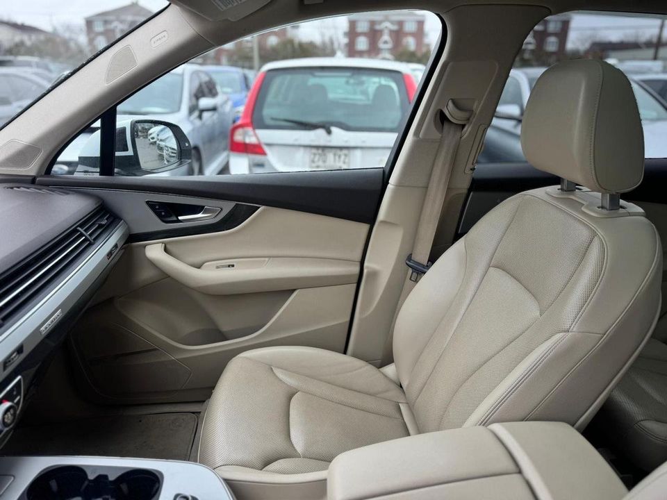 Audi Q7 2018 - Image 8