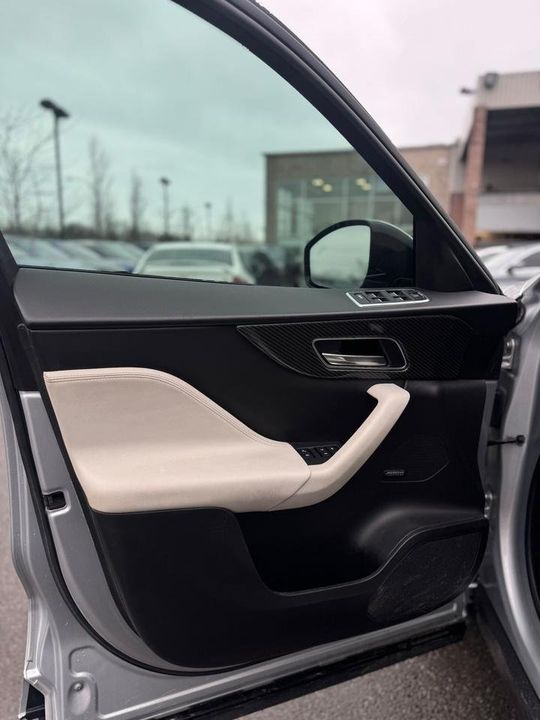 Jaguar F Pace 2020 - Image 12