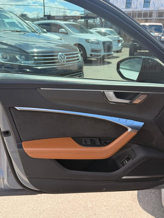 Audi RS 6 Avant 2021 - Image 18