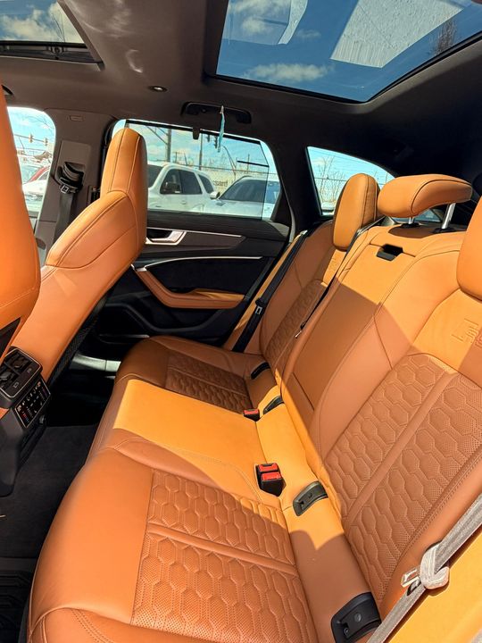 Audi RS 6 Avant 2021 - Image 11