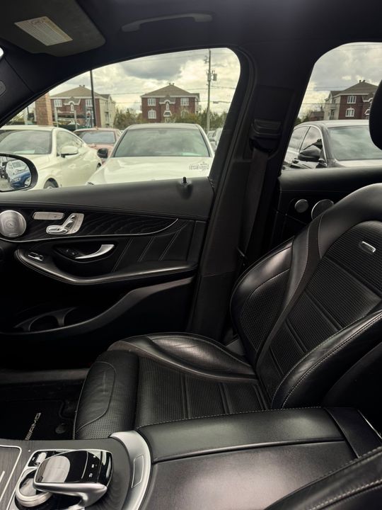 Mercedes-Benz AMG GLC 63 2019 - Image 18