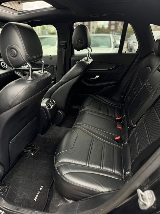 Mercedes-Benz AMG GLC 63 2019 - Image 11