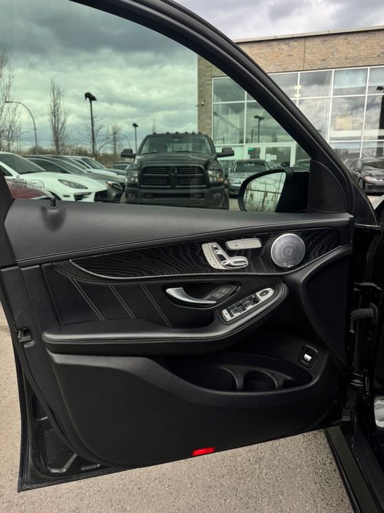 Mercedes-Benz AMG GLC 63 2019 - Image 15