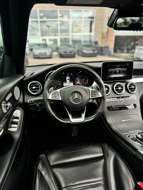 Mercedes-Benz AMG GLC 63 2019 - Image 16