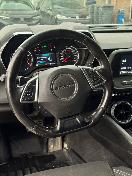 Chevrolet Camaro 2018 - Image 10